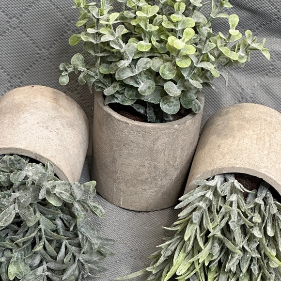 Hand Crafted Green Faux Plant Set in Gray Concrete Like Pots 3 piece - Picture 9 of 9